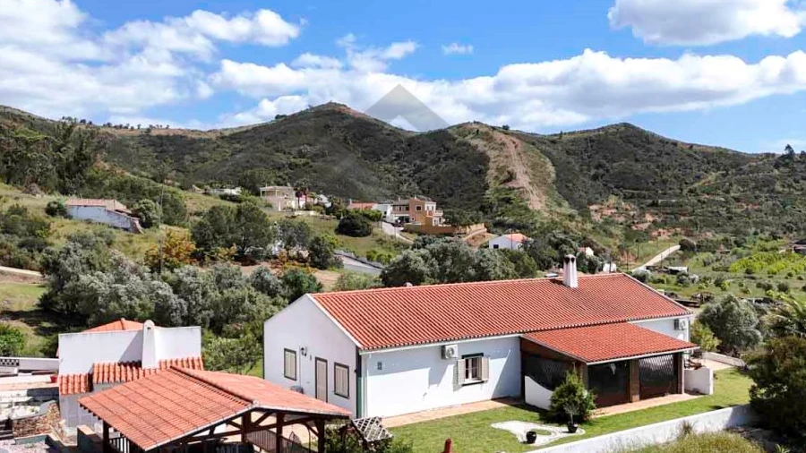 Quinta T4 para Venda em Silves