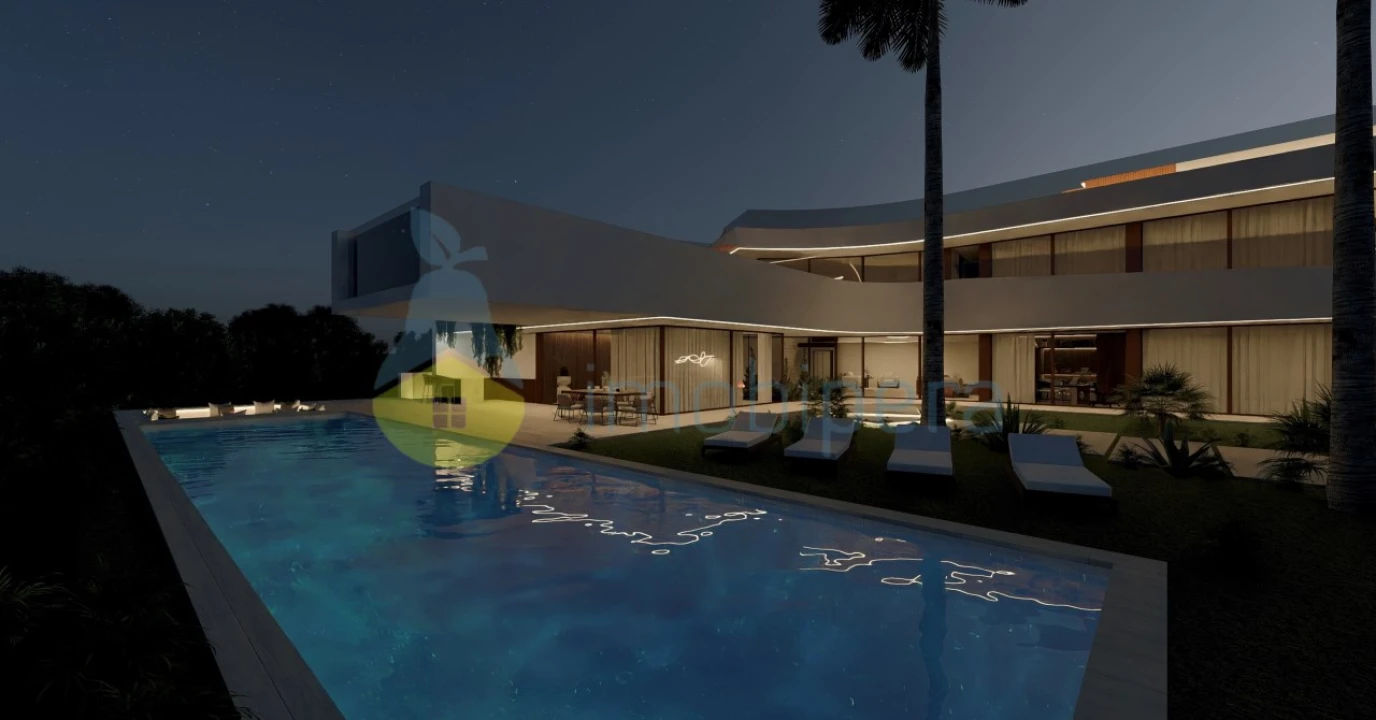 Moradia T7 para Venda em Guia Foto 16