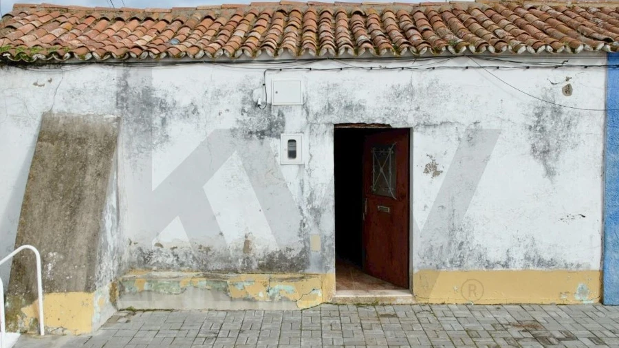 Moradia T1 para Venda em Ermidas-Sado