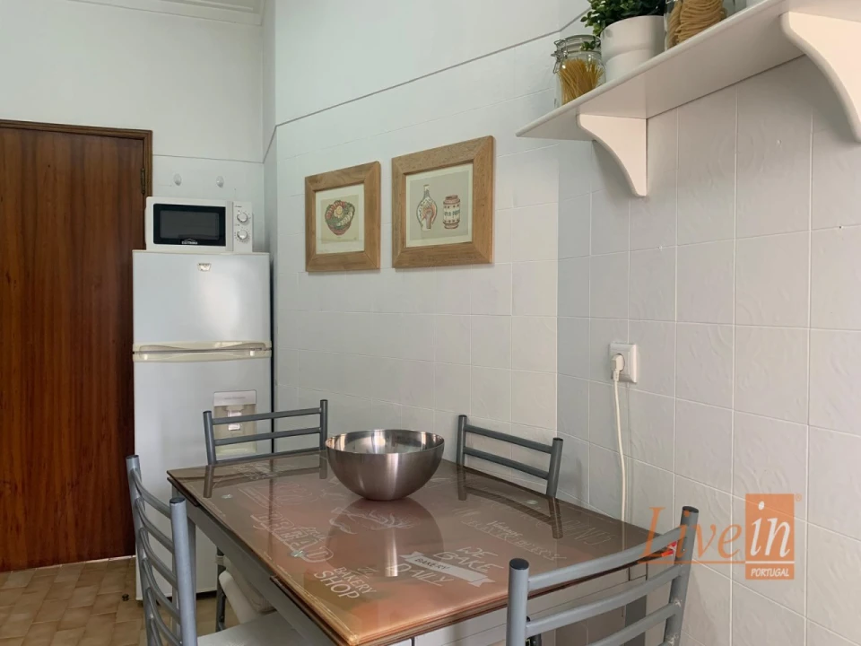 Apartamento T1 para Arrendamento em Ericeira Foto 5