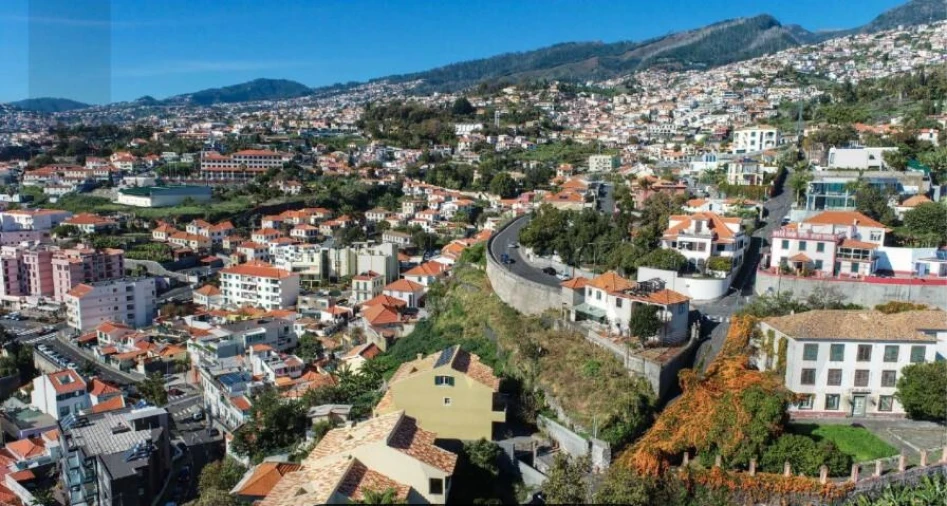 Moradia T3 para Venda em Funchal (Santa Luzia) Foto 11