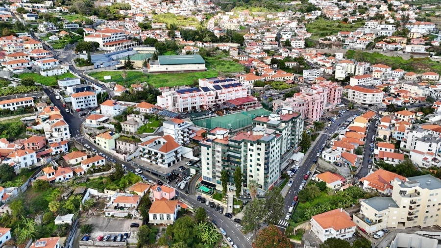 Loja para Venda em Funchal (São Pedro) Foto 2