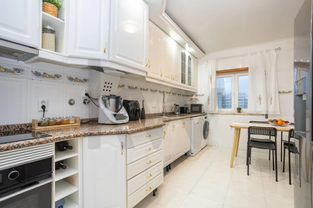 Apartamento T3 para Venda em Barreiro e Lavradio Foto 9