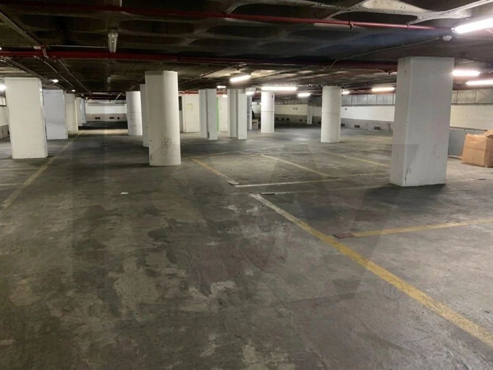 Garagem para Venda em Santa Maria Maior Foto 3