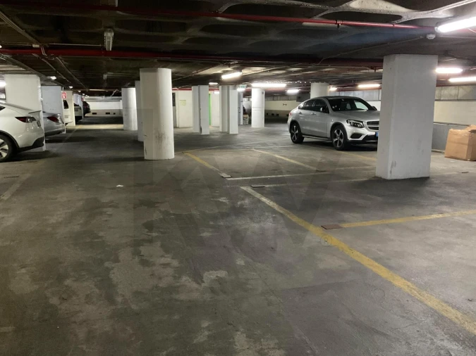 Garagem para Venda em Santa Maria Maior Foto 5