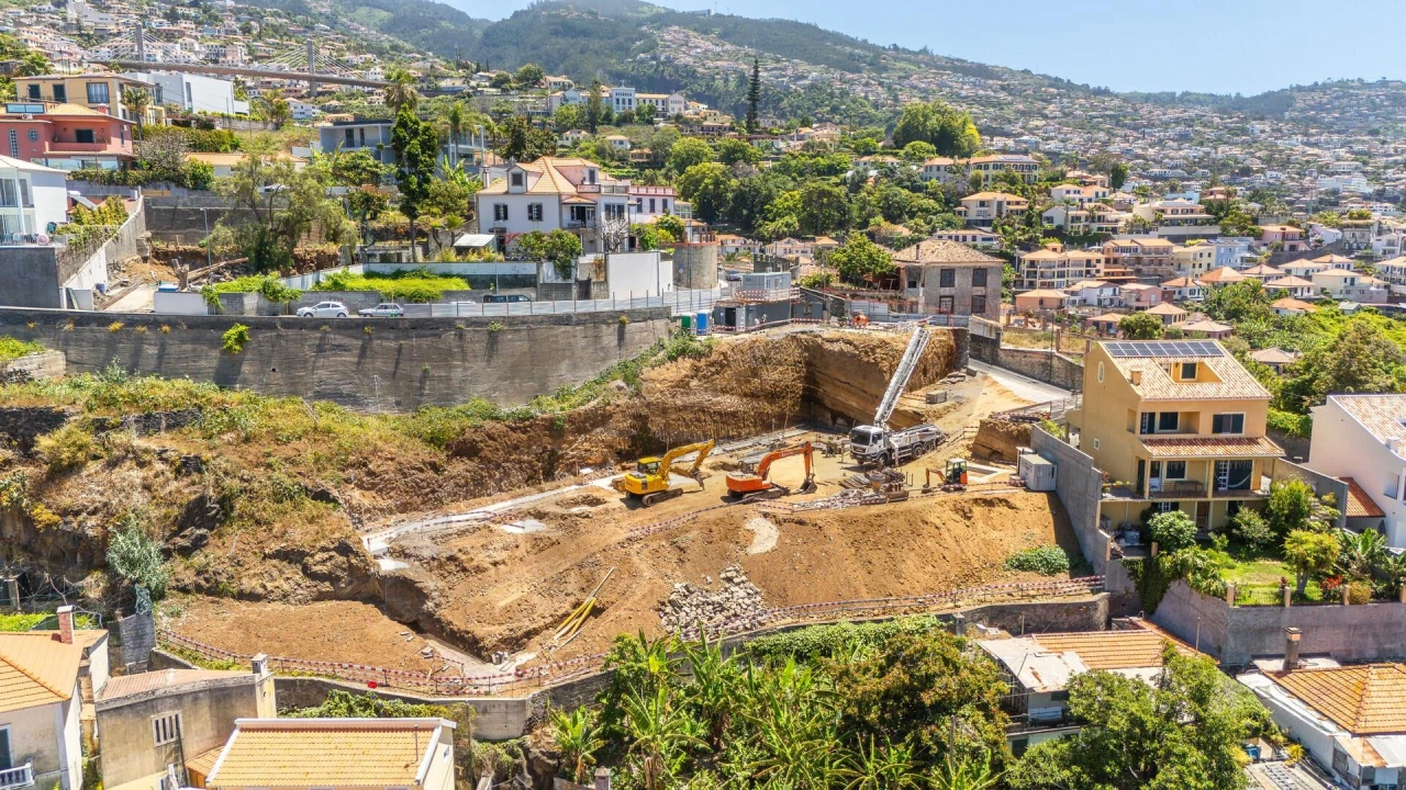 Apartamento T1 para Venda em Funchal (Santa Luzia) Foto 26