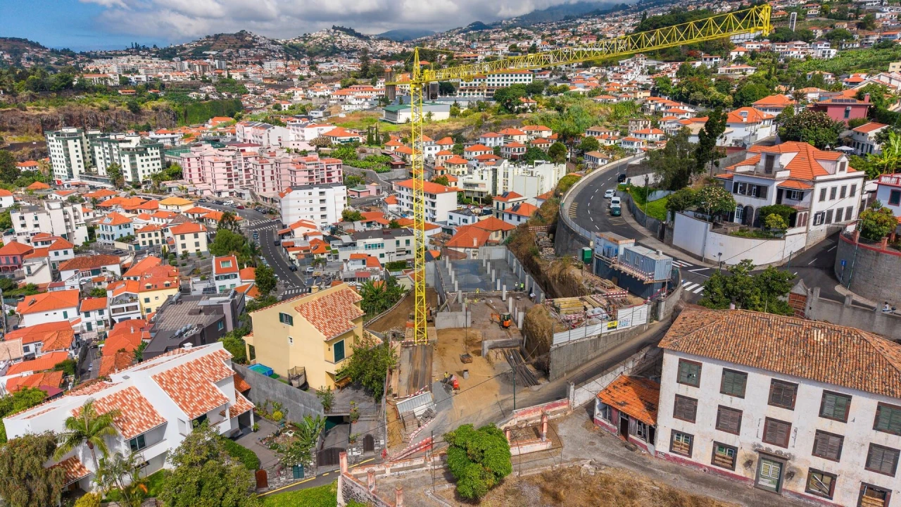 Apartamento T1 para Venda em Funchal (Santa Luzia) Foto 9