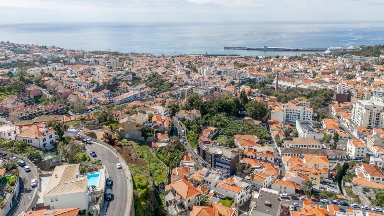 Apartamento T1 para Venda em Funchal (Santa Luzia) Foto 16