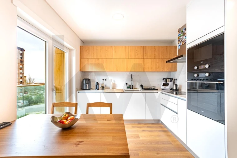 Apartamento T1 para Venda em Vialonga Foto 1