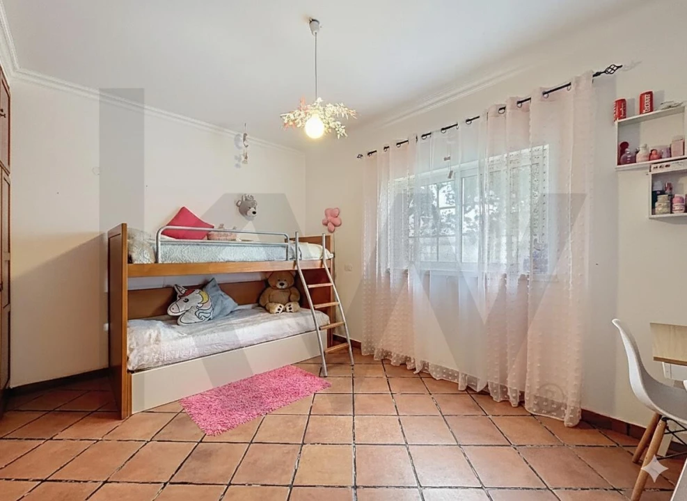 Moradia T4 para Venda em Almoster Foto 25