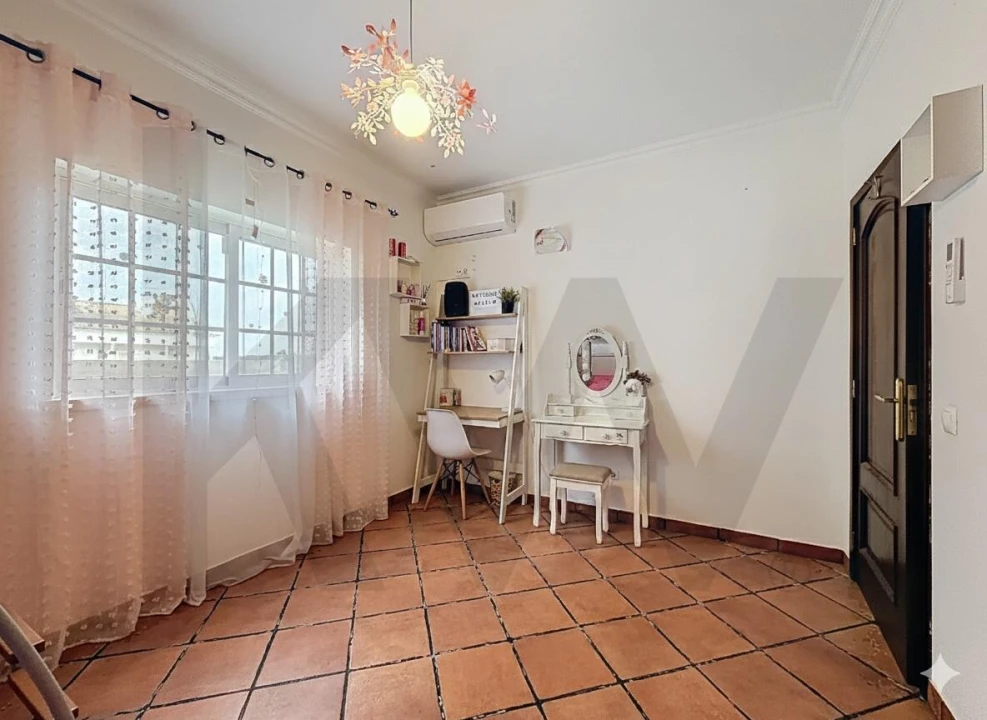 Moradia T4 para Venda em Almoster Foto 26