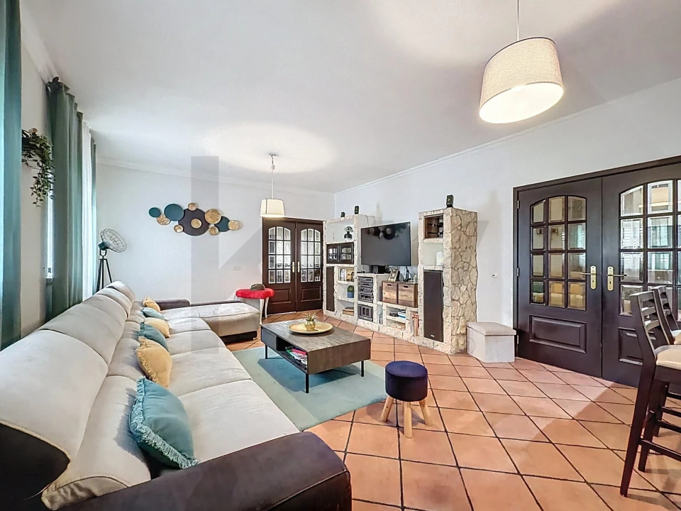 Moradia T4 para Venda em Almoster Foto 5