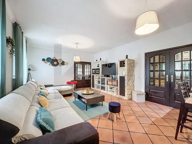 Moradia T4 para Venda em Almoster Foto 5