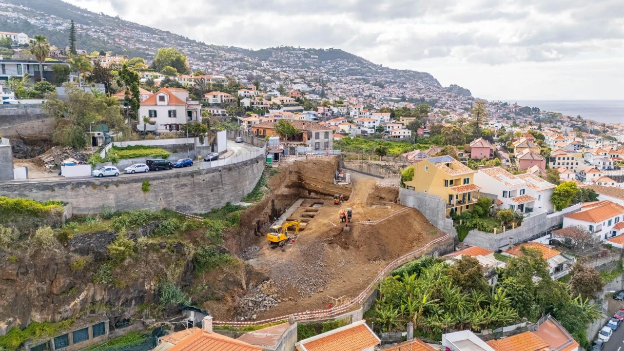 Apartamento T1 para Venda em Funchal (Santa Luzia) Foto 19