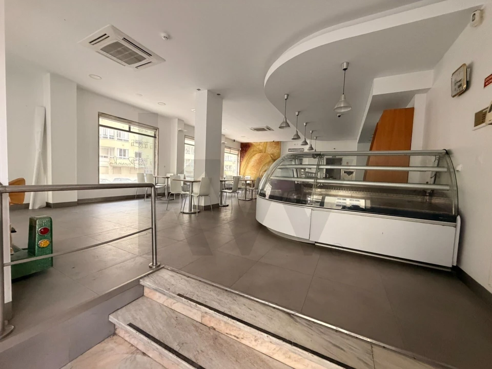 Loja para Venda em Agualva e Mira-Sintra Foto 4