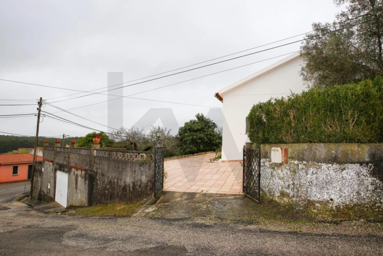 Moradia T3 para Venda em Maxial e Monte Redondo Foto 23