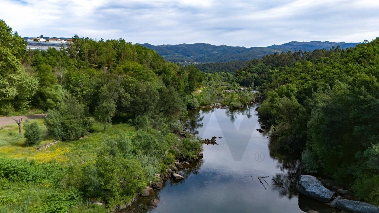 Terreno para Venda em Verim, Friande e Ajude Foto 4