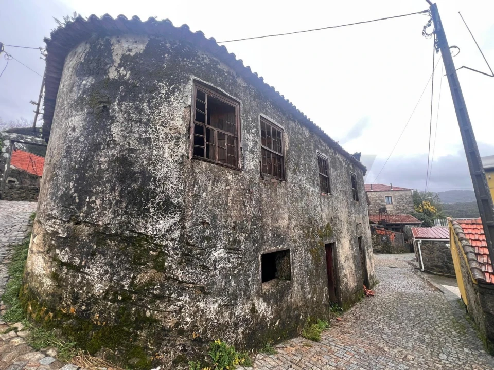 Moradia T4 para Venda em Roge Foto 7