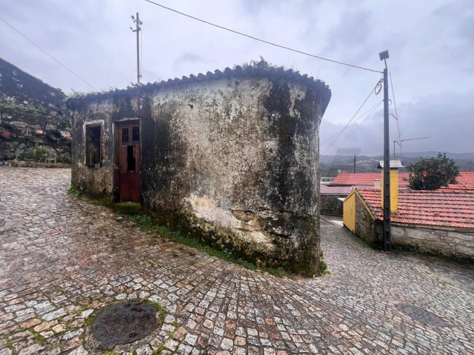 Moradia T4 para Venda em Roge Foto 9