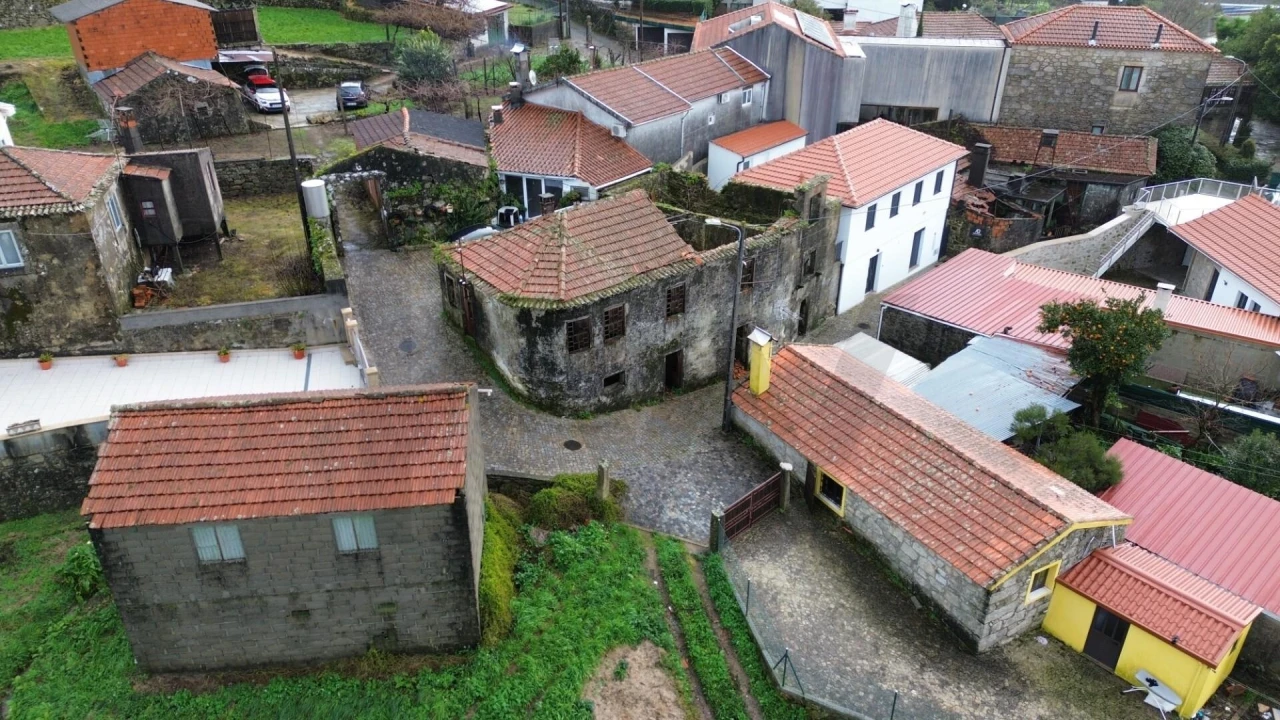 Moradia T4 para Venda em Roge Foto 1