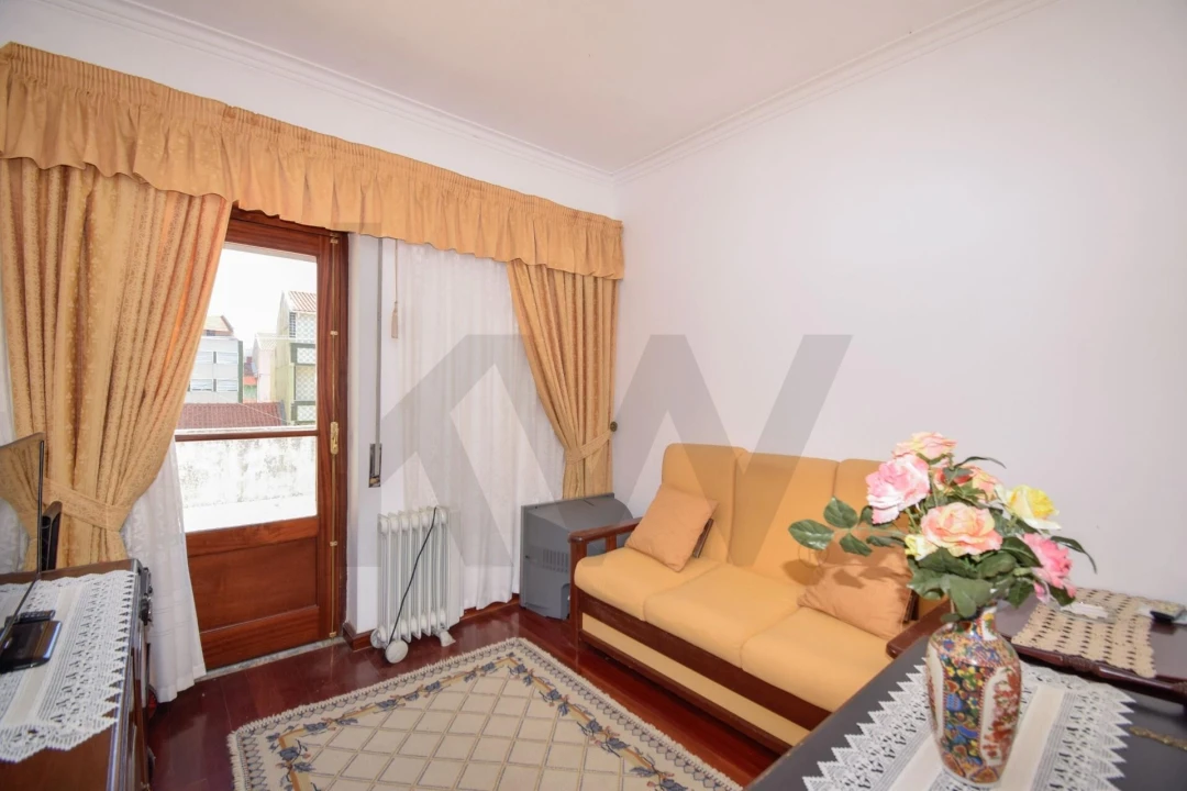 Moradia T3 para Venda em Camarate, Unhos e Apelação Foto 7