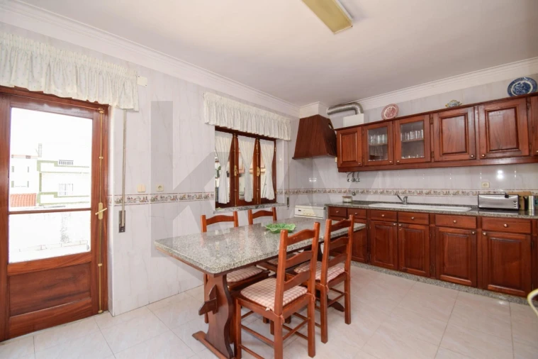 Moradia T3 para Venda em Camarate, Unhos e Apelação Foto 14