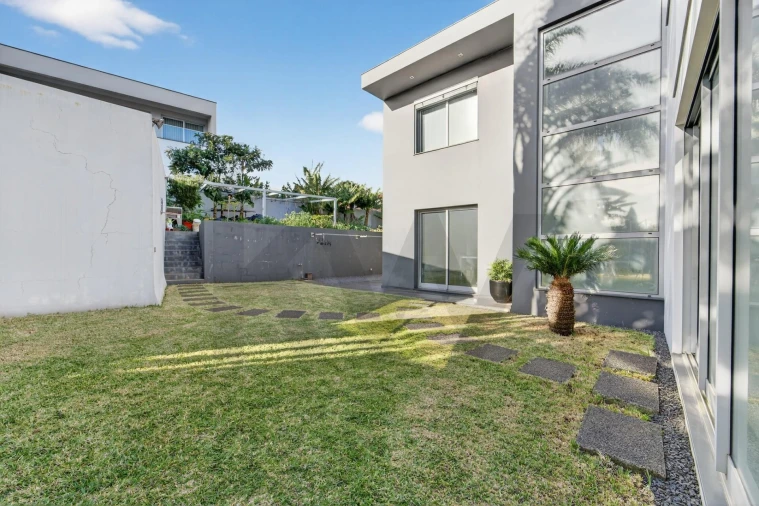 Moradia T3 para Venda em São Martinho Foto 18