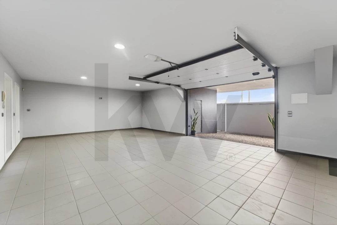 Moradia T3 para Venda em São Martinho Foto 62