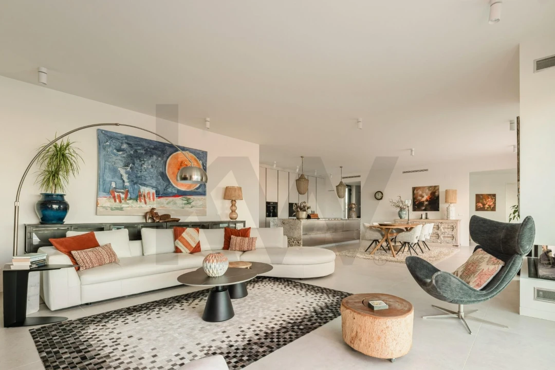 Moradia T4 para Venda em Odiaxere Foto 5