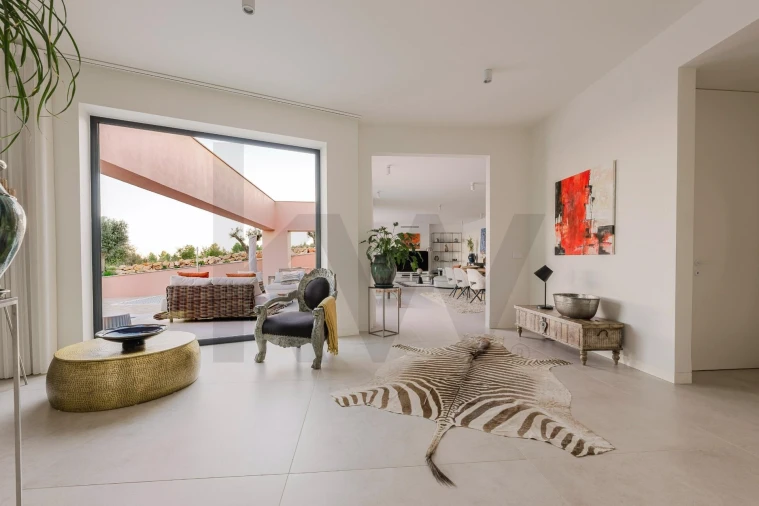 Moradia T4 para Venda em Odiaxere Foto 13