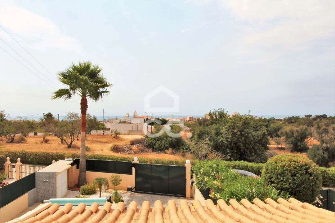 Moradia T3 para Venda em Armação de Pera Foto 48