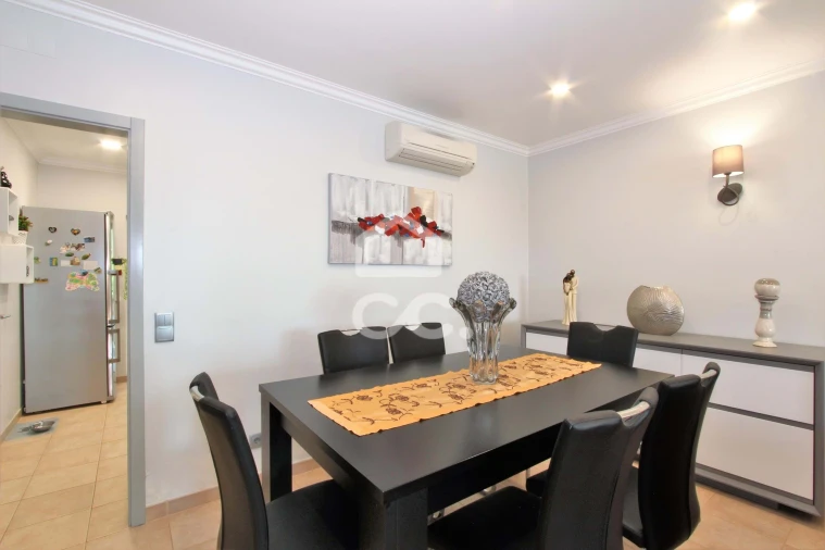 Moradia T3 para Venda em Armação de Pera Foto 6