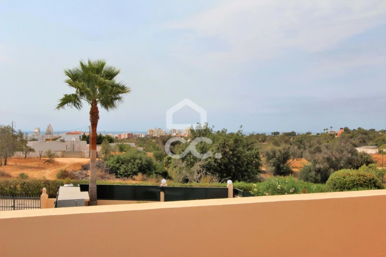 Moradia T3 para Venda em Armação de Pera Foto 38