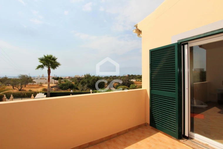 Moradia T3 para Venda em Armação de Pera Foto 31