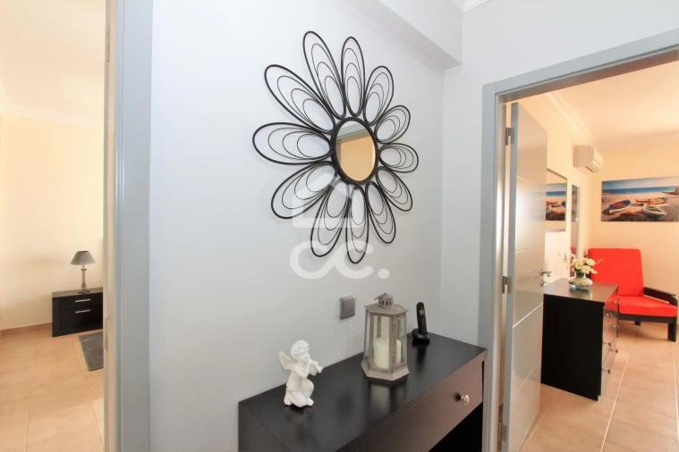 Moradia T3 para Venda em Armação de Pera Foto 26