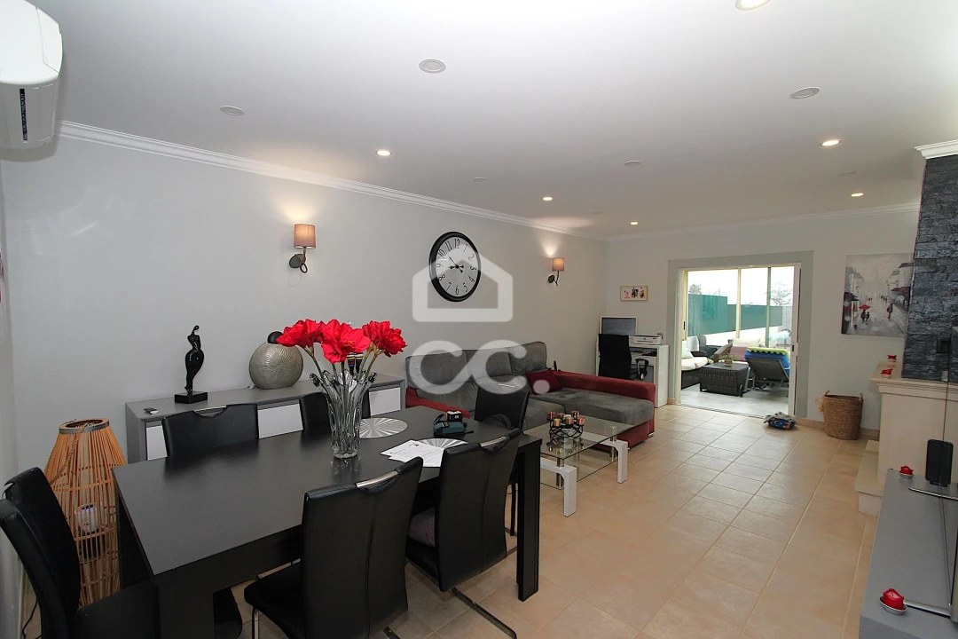 Moradia T3 para Venda em Armação de Pera Foto 49