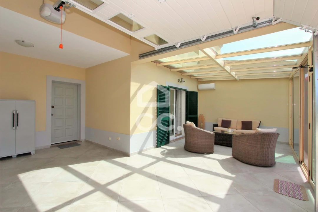 Moradia T3 para Venda em Armação de Pera Foto 4