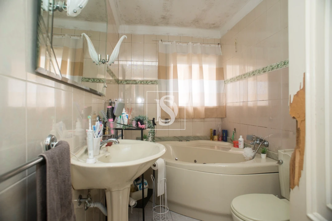 Moradia T4 para Venda em Alfena Foto 15