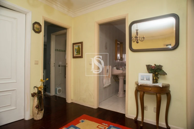 Moradia T4 para Venda em Alfena Foto 13