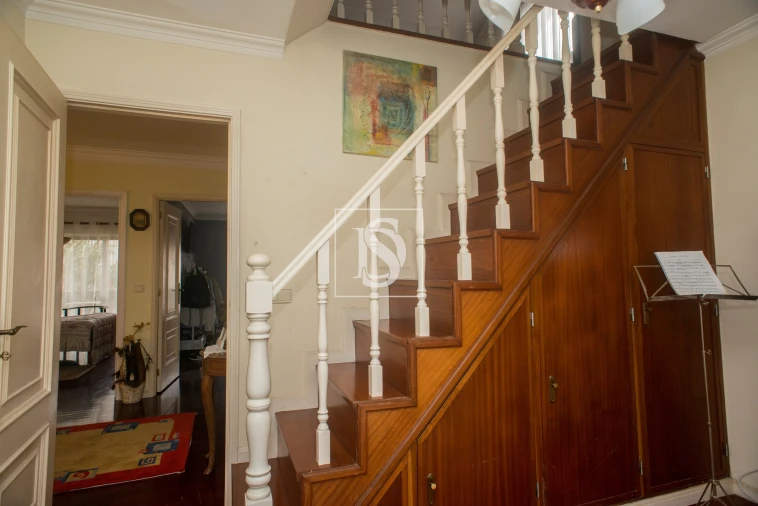 Moradia T4 para Venda em Alfena Foto 23