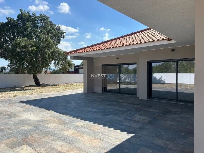 Moradia T5 para Venda em Quinta do Anjo Foto 2