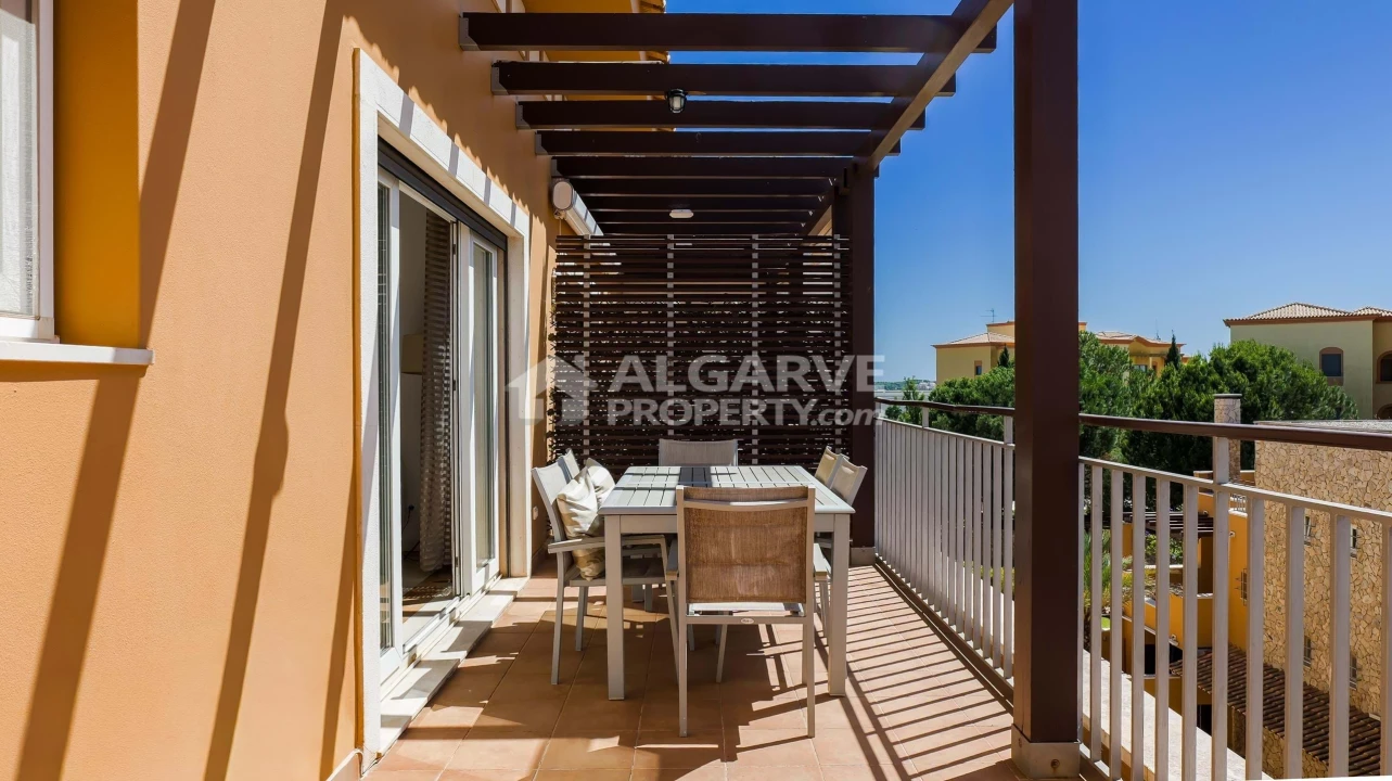 Apartamento T2 para Venda em Quarteira Foto 19