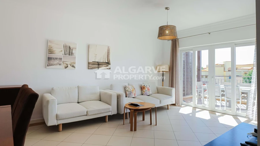 Apartamento T2 para Venda em Quarteira Foto 7