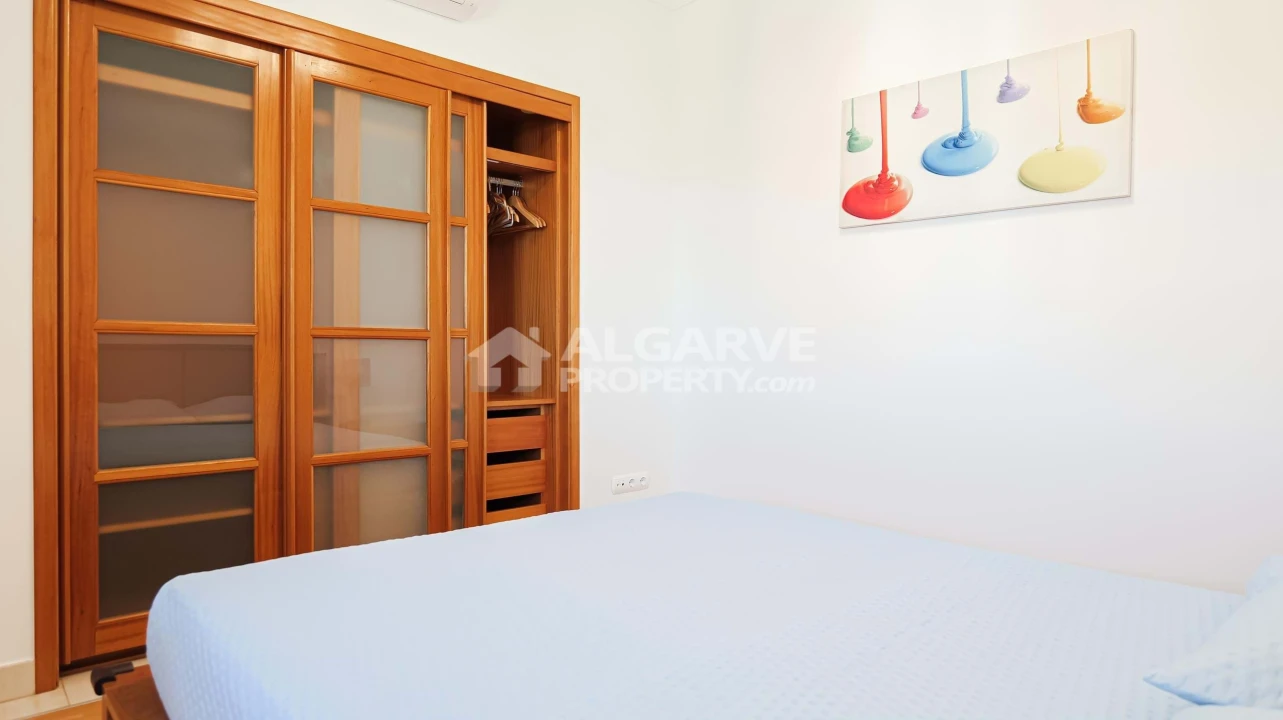 Apartamento T2 para Venda em Quarteira Foto 14
