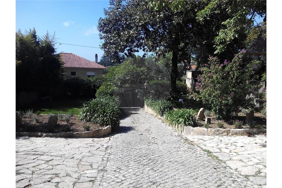 Moradia T7 para Venda em Agualva e Mira-Sintra Foto 33