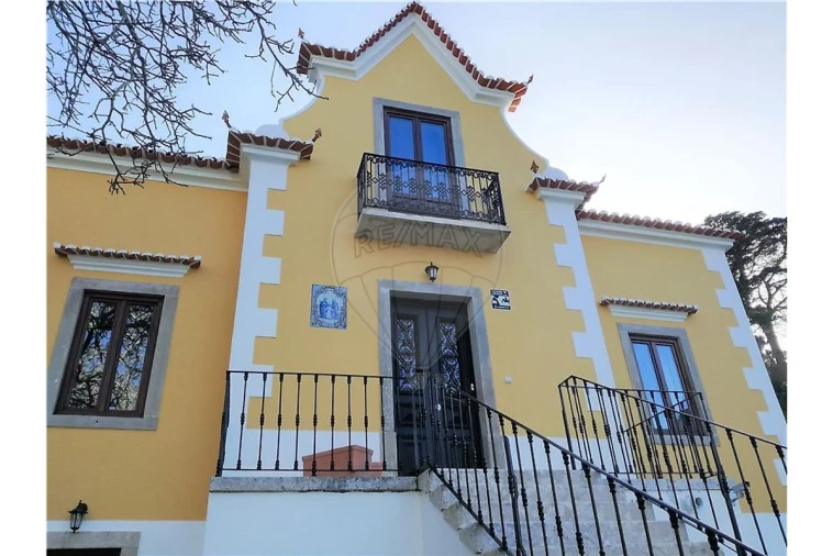 Moradia T7 para Venda em Agualva e Mira-Sintra Foto 38