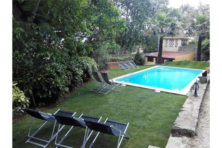 Moradia T7 para Venda em Agualva e Mira-Sintra Foto 31