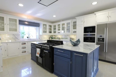 Moradia T5 para Venda em Quarteira