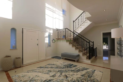 Moradia T5 para Venda em Quarteira