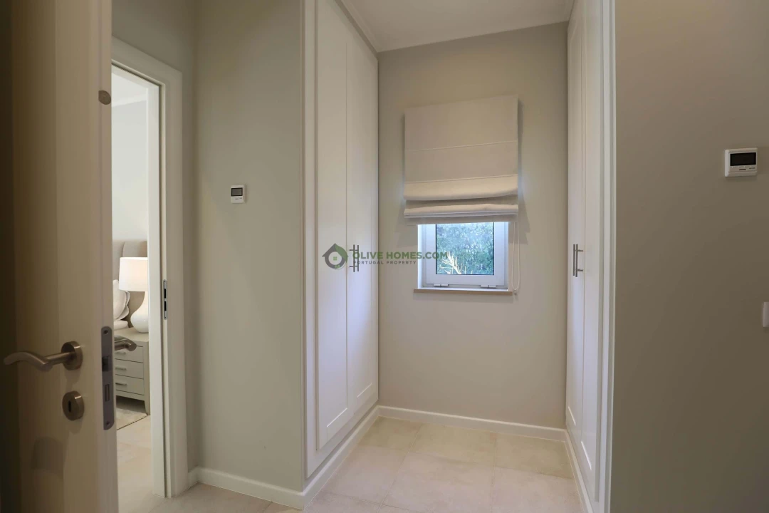 Moradia T5 para Venda em Quarteira Foto 49